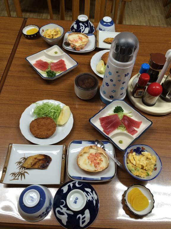 Onsen Minshuku Yutakaya Hotel Juzava Kültér fotó